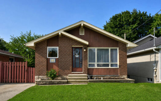 16 Broadview Ave